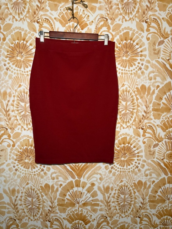 Liz Claiborne Dresses & Skirts - Liz Claiborne Deep Orange Pencil Skirt Size M